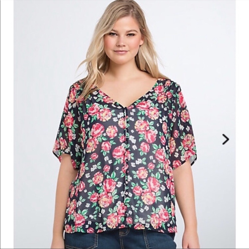 Torrid floral button front top size 1x women